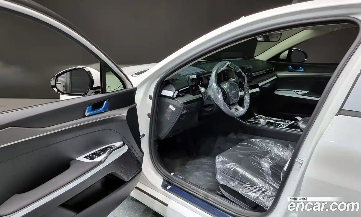 Kia K5 2024 2.0 Автомат в Москве № 113928, фото 13