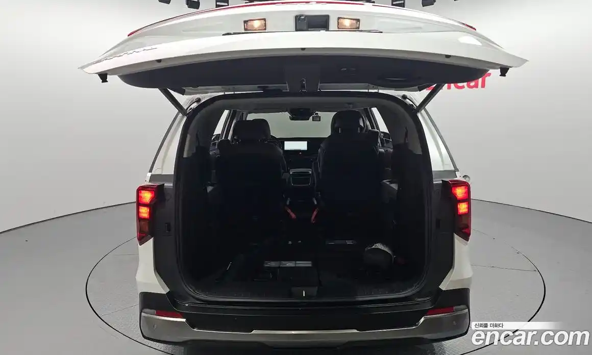 Kia Canival 2024 2.2 Автомат в Москве № 115760, фото 11