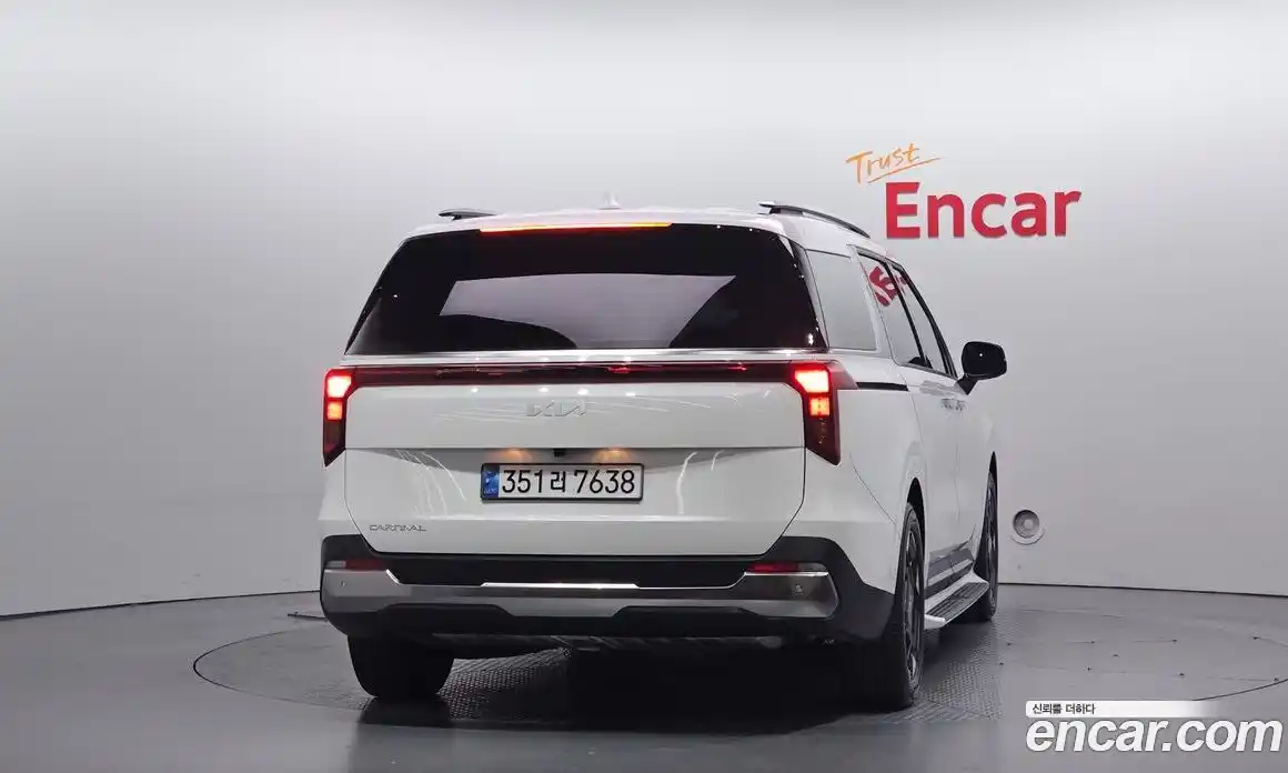 Kia Canival 2024 2.2 Автомат в Москве № 115760, фото 12