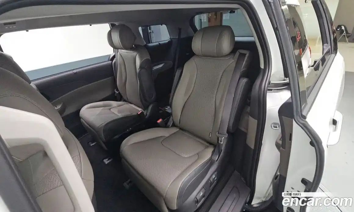 Kia Canival 2024 2.2 Автомат в Москве № 115760, фото 7