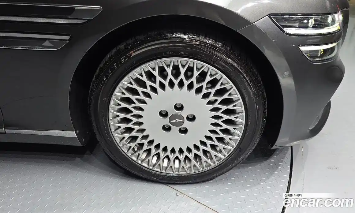 Genesis G80 2023 3.5 Автомат в Москве № 116484, фото 2