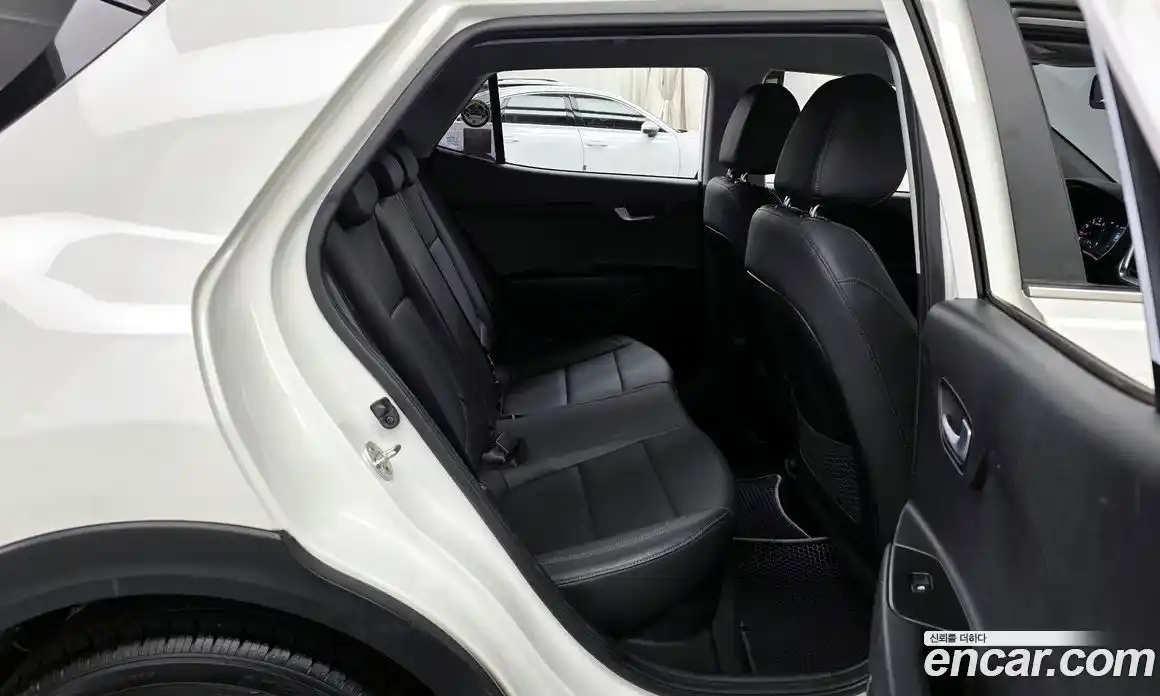 Kia Stonic 2020 1.4 Автомат в Москве № 122125, фото 12