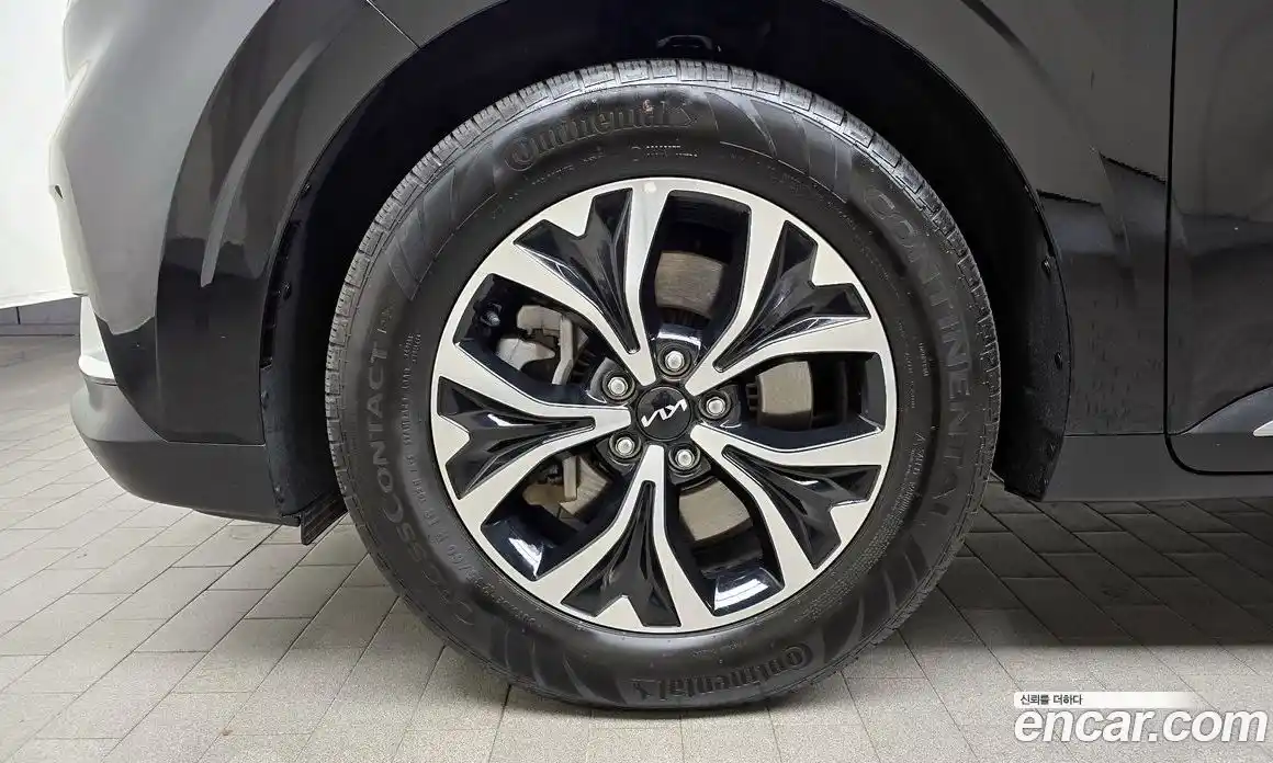 Kia Canival 2023 3.5 Автомат в Москве № 122165, фото 15