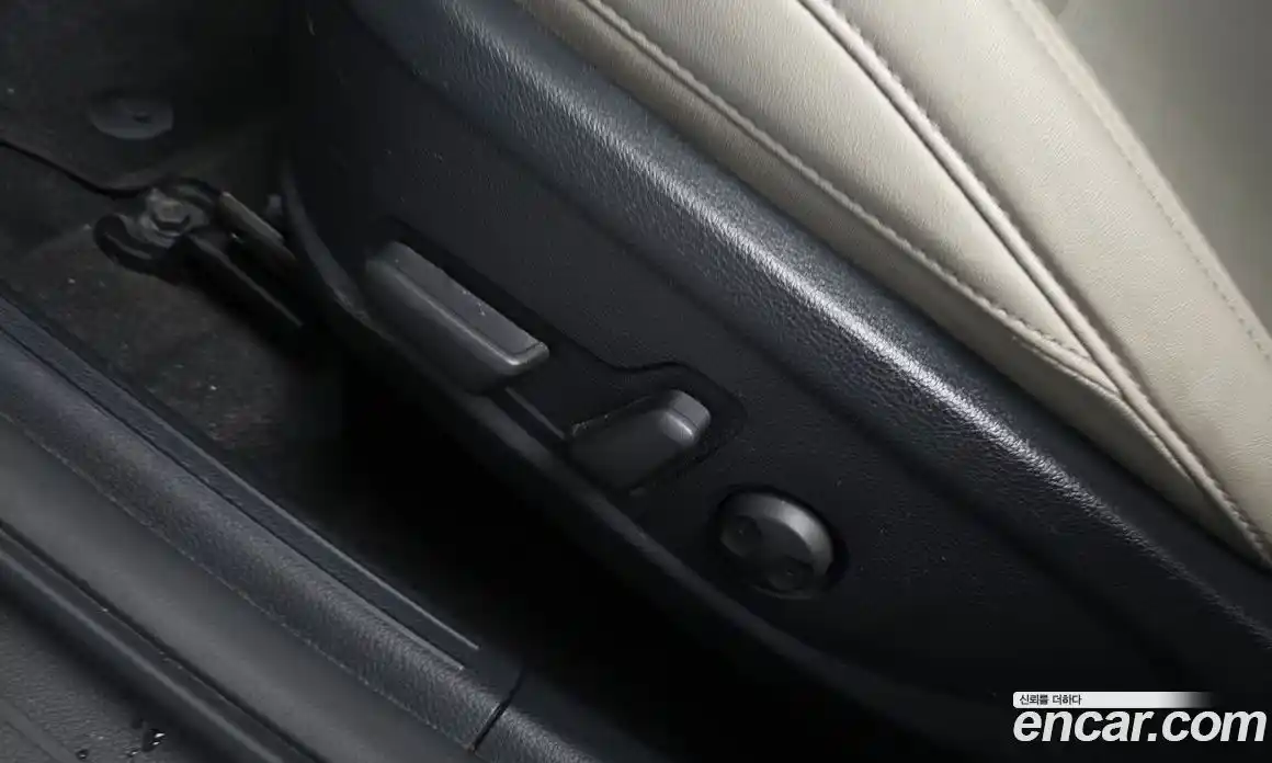 Kia Seltos 2023 1.6 Автомат в Москве № 124031, фото 3