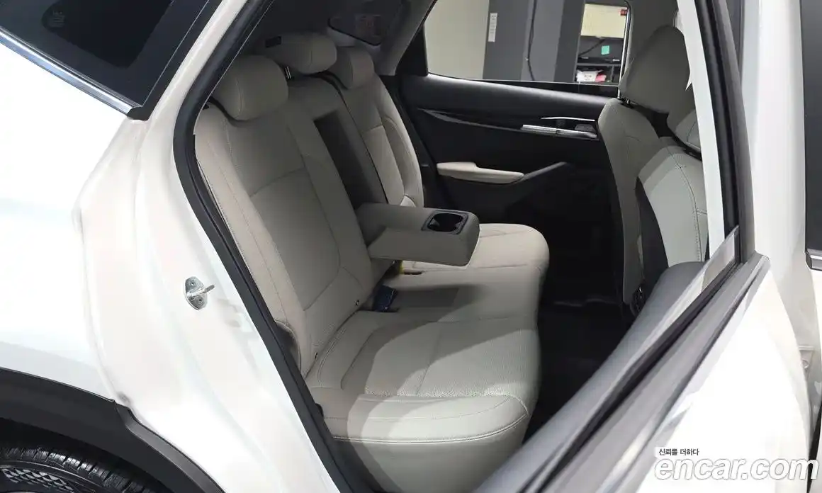 Kia Seltos 2023 1.6 Автомат в Москве № 124031, фото 8