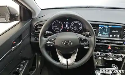 Hyundai Avante 2020 1.6 Автомат в Москве № 124979, миниатюра 11