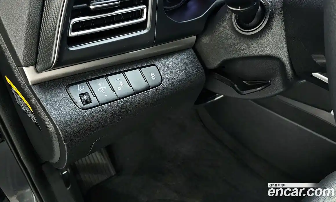 Hyundai Avante 2020 1.6 Автомат в Москве № 124979, фото 2