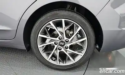 Hyundai Avante 2020 1.6 Автомат в Москве № 124979, миниатюра 5