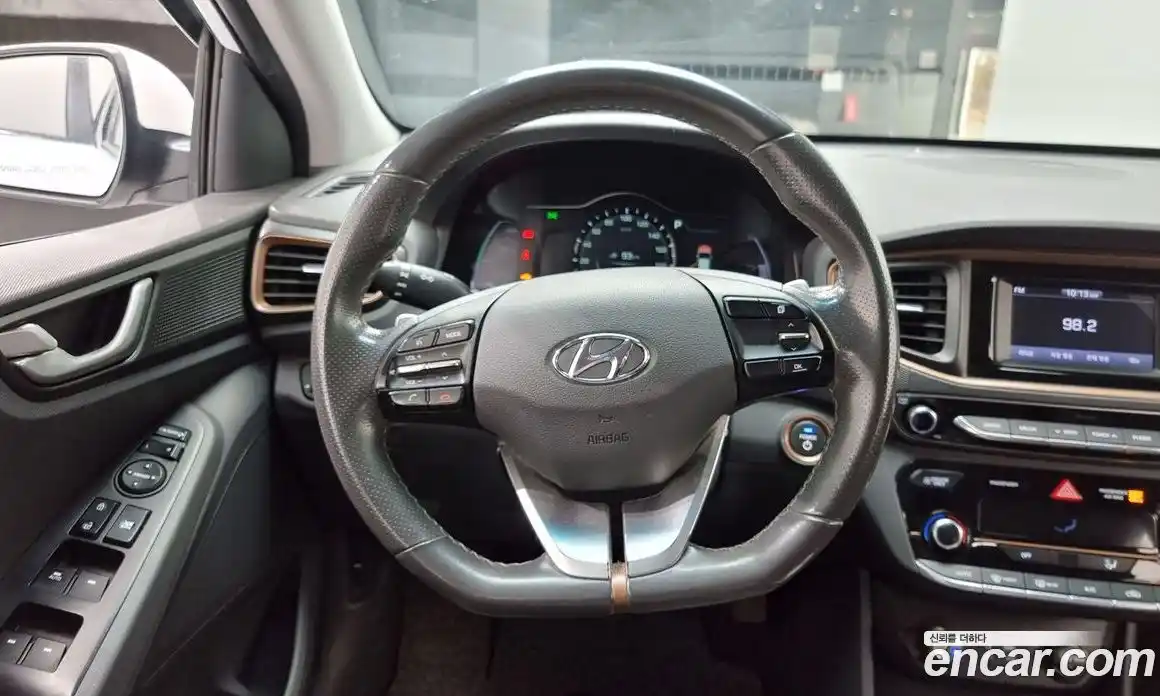 Hyundai Ioniq 2018 Автомат в Москве № 125900, фото 13