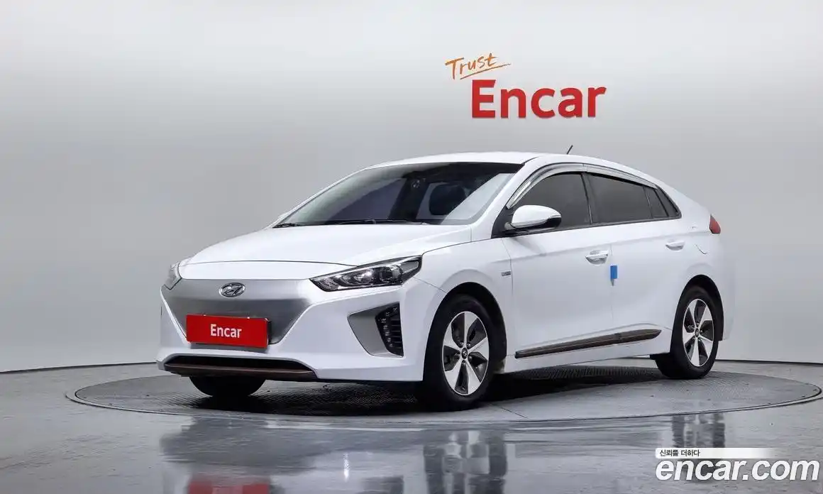 Hyundai Ioniq 2018 Автомат в Москве № 125900, фото 20