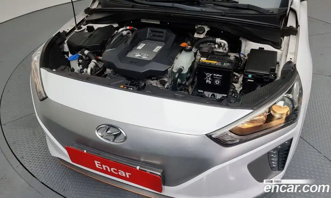 Hyundai Ioniq 2018 Автомат в Москве № 125900, фото 4