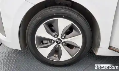 Hyundai Ioniq 2018 Автомат в Москве № 125900, миниатюра 7