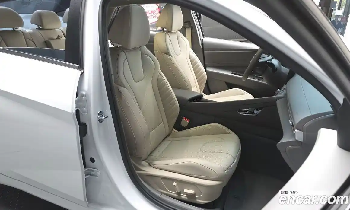 Hyundai Avante 2026 1.6 Автомат в Москве № 129817, фото 16