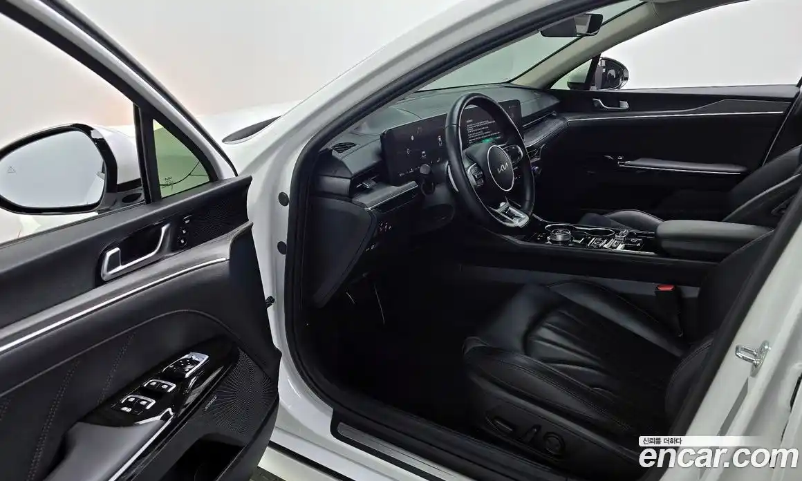 Kia K5 2024 2.0 Автомат в Москве № 132411, фото 2