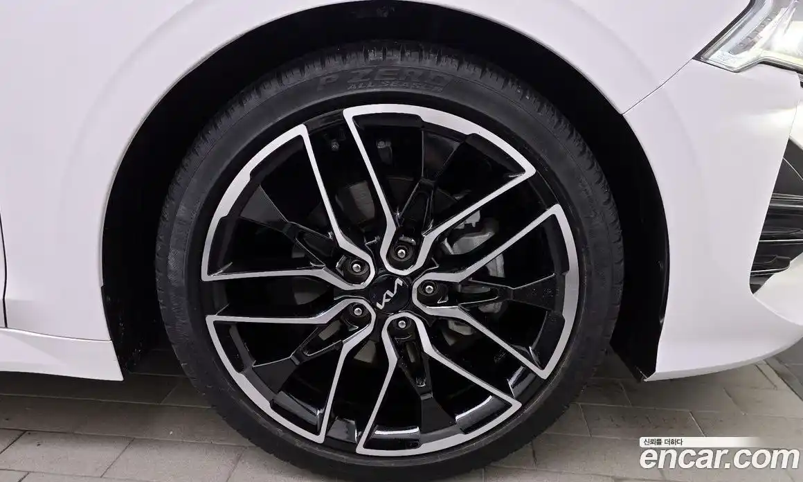 Kia K5 2022 1.6 Автомат в Москве № 133255, фото 1