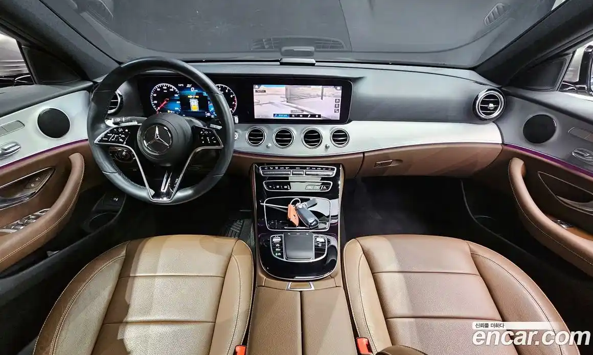 Mercedes-Benz E-Class 2021 2.0 Автомат в Москве № 139342, фото 1