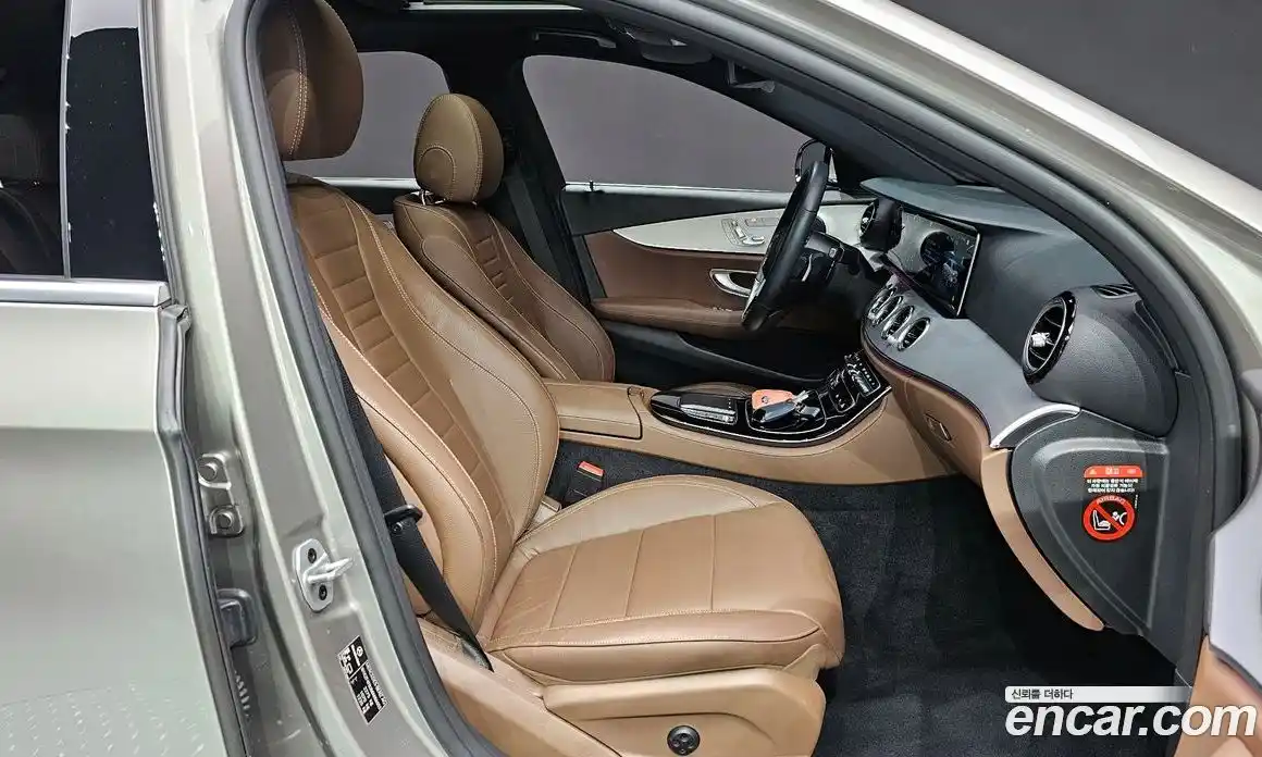 Mercedes-Benz E-Class 2021 2.0 Автомат в Москве № 139342, фото 10