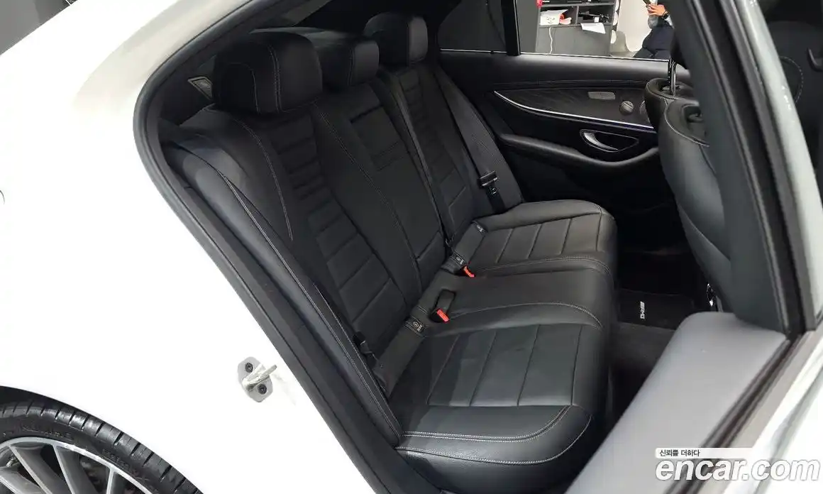 Mercedes-Benz E-Class 2022 2.0 Автомат в Москве № 142330, фото 11