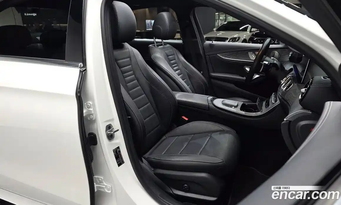 Mercedes-Benz E-Class 2022 2.0 Автомат в Москве № 142330, фото 7