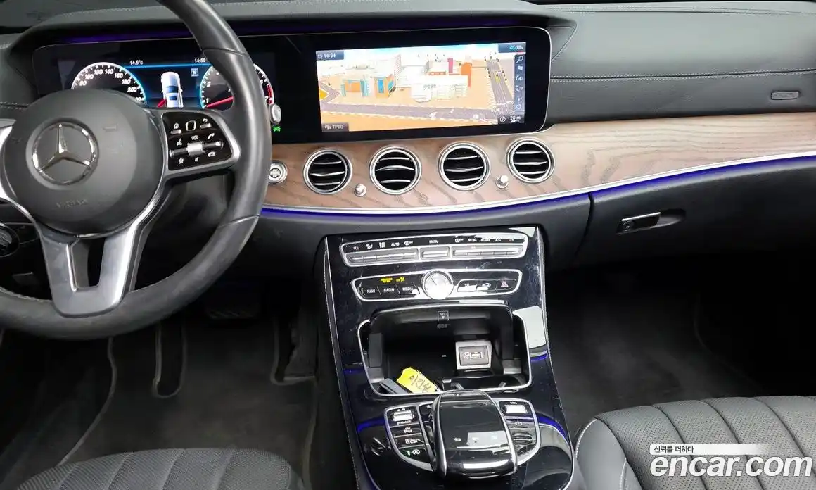 Mercedes-Benz E-Class 2020 2.0 Автомат в Москве № 143573, фото 15