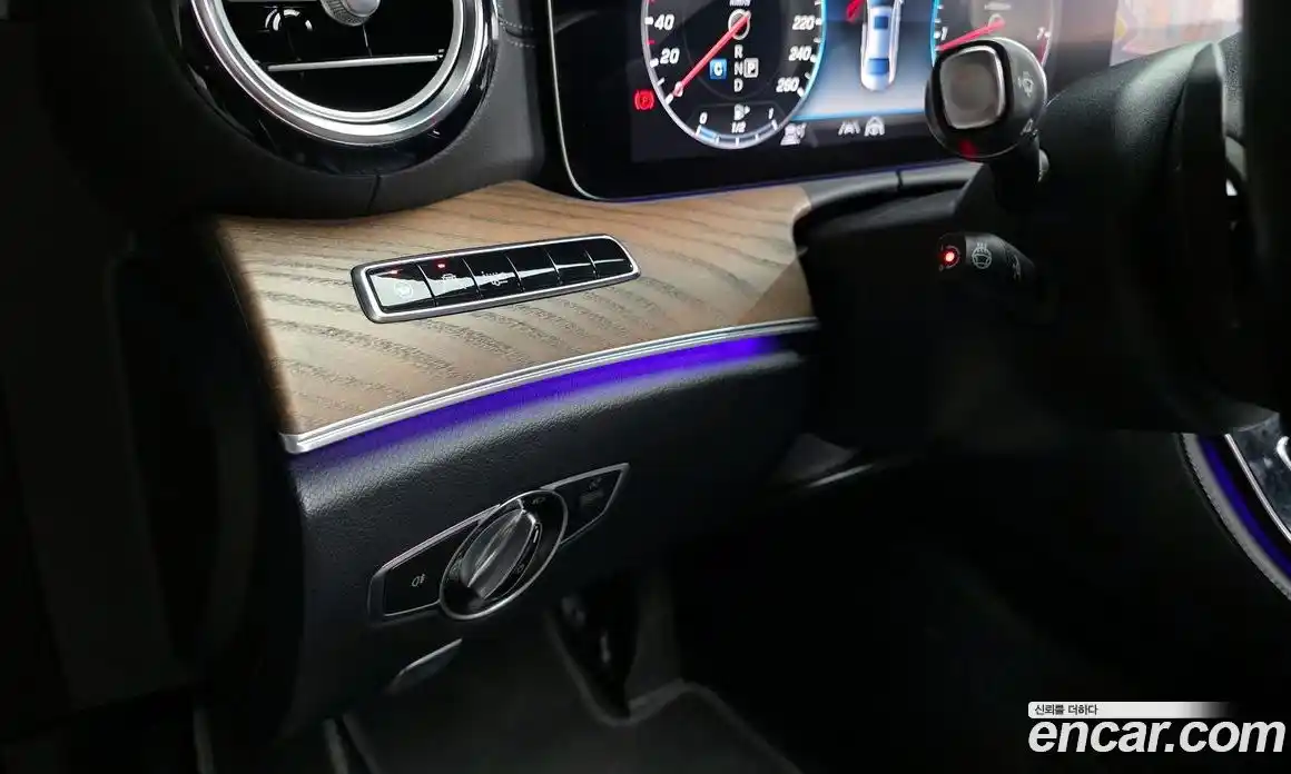 Mercedes-Benz E-Class 2020 2.0 Автомат в Москве № 143573, фото 5