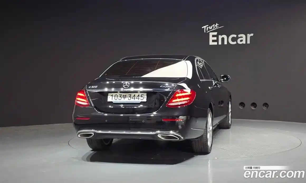 Mercedes-Benz E-Class 2020 2.0 Автомат в Москве № 143573, фото 7