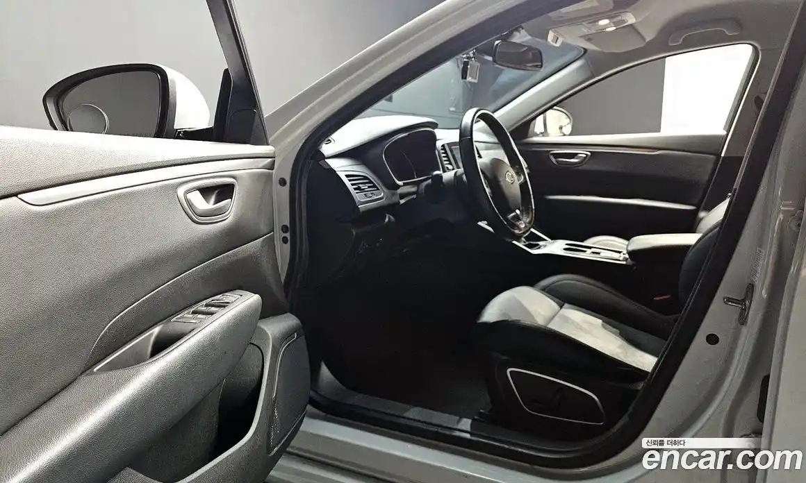 Renault SM6 2019 2.0 Автомат в Москве № 148394, фото 16