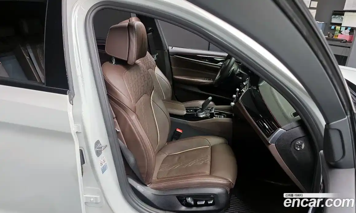 BMW 5-Series 2019 2.0 Автомат в Москве № 157786, фото 11