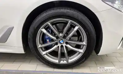 BMW 5-Series, 2018