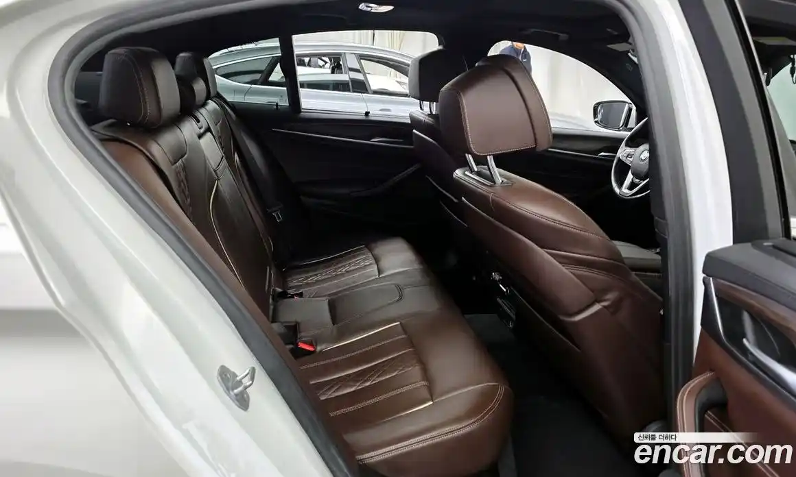 BMW 5-Series 2018 2.0 Автомат в Москве № 159145, фото 14