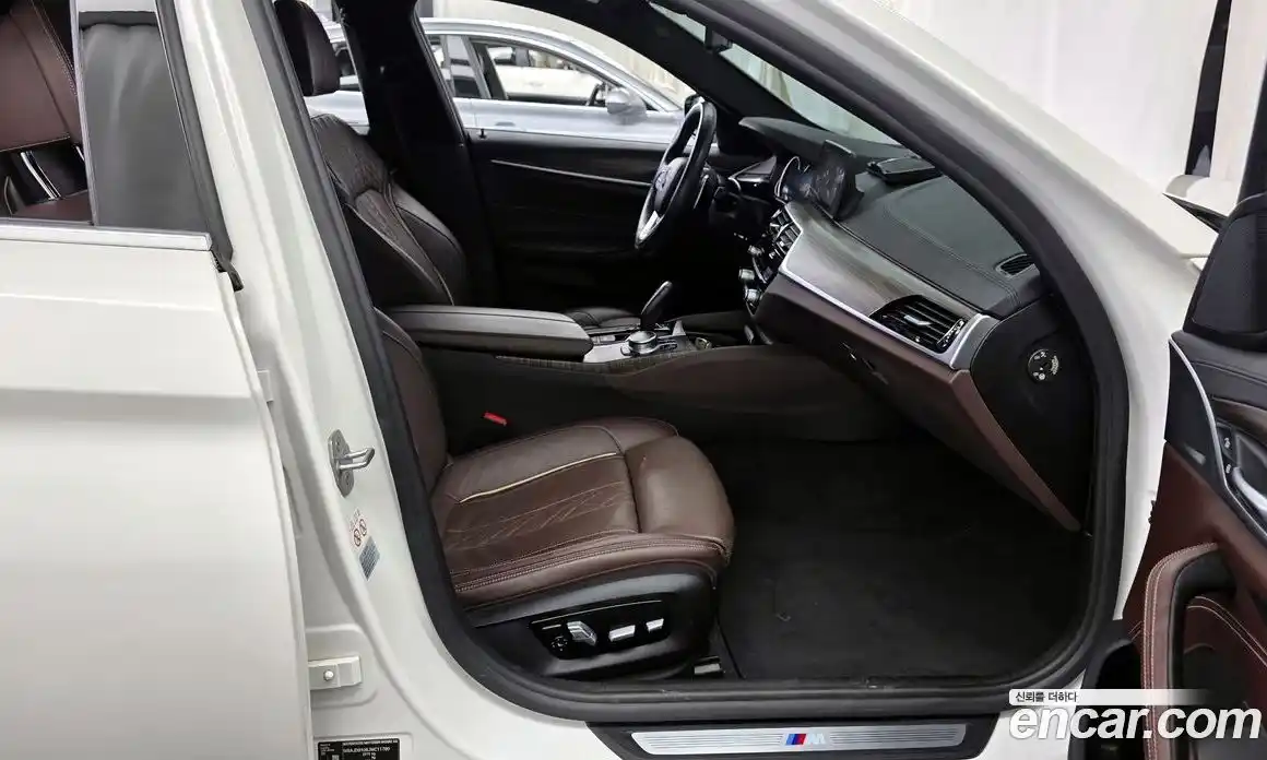 BMW 5-Series 2018 2.0 Автомат в Москве № 159145, фото 2