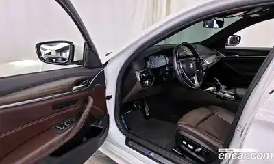 BMW 5-Series 2018 2.0 Автомат в Москве № 159145, миниатюра 10