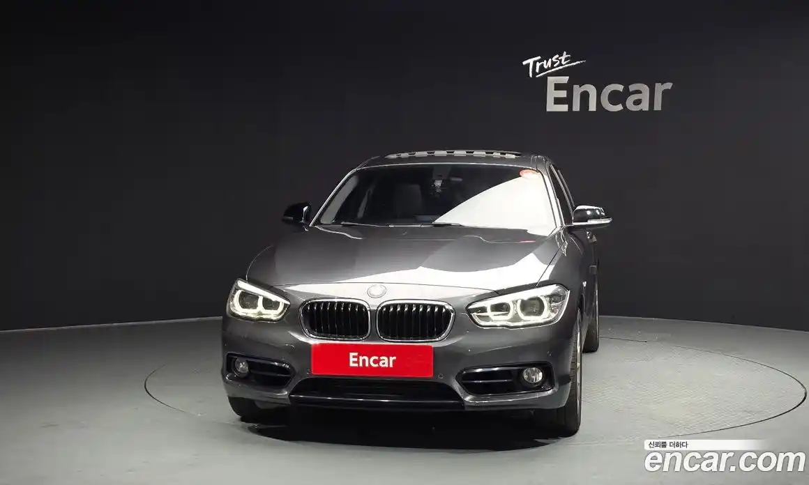 BMW 1-Series 2016 2.0 Автомат в Москве № 159533, фото 3