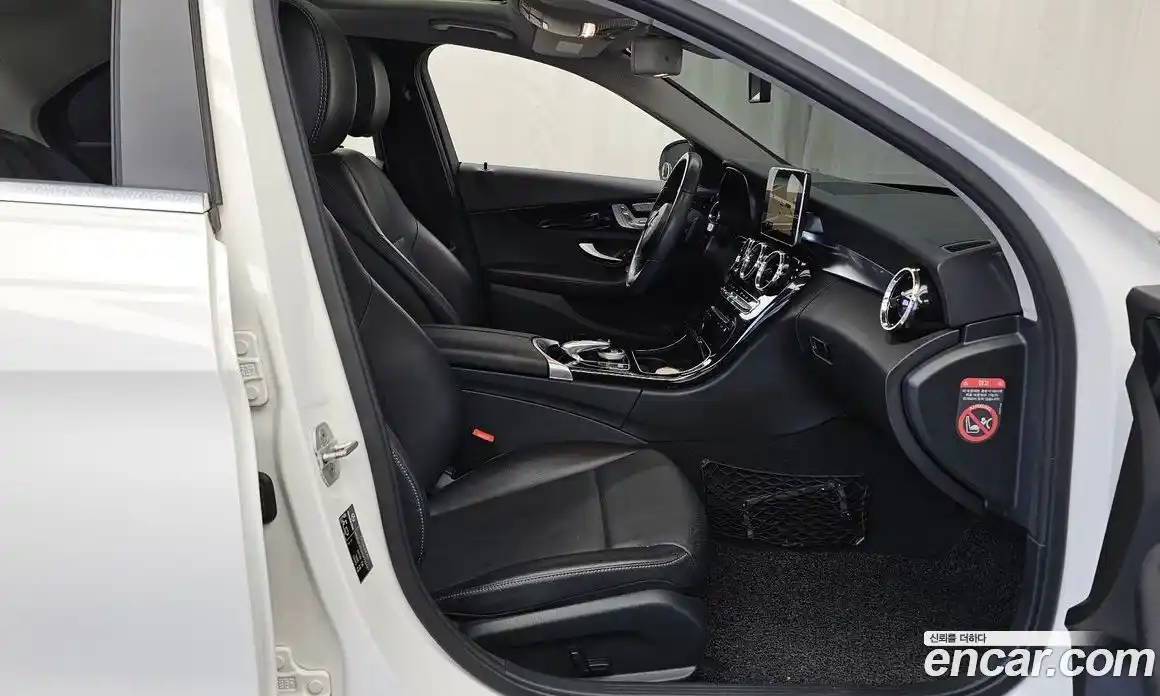 Mercedes-Benz C-Class 2016 2.0 Автомат в Москве № 160783, фото 9