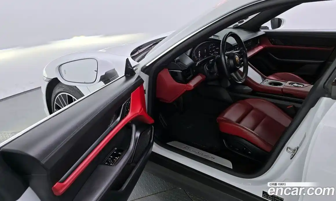 Porsche Taycan 2021 0.1 Автомат в Москве № 165344, фото 16