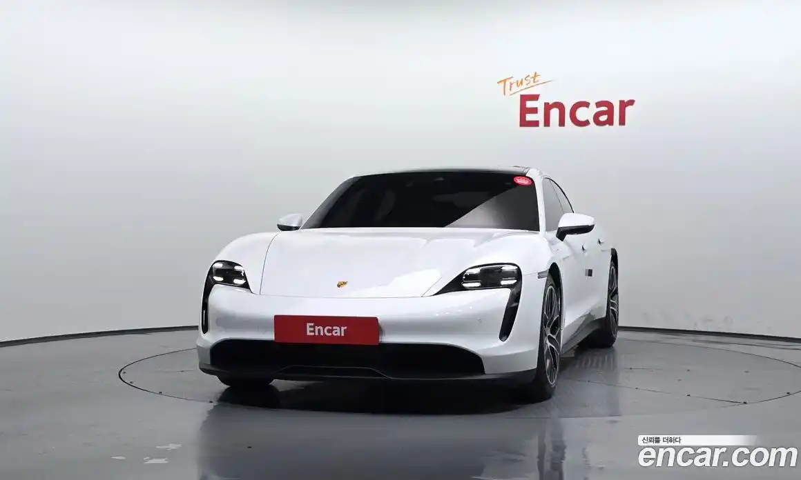 Porsche Taycan 2021 0.1 Автомат в Москве № 165344, фото 2