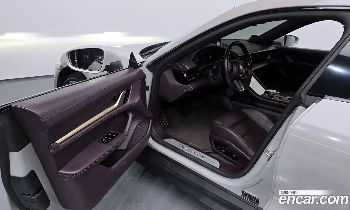 Porsche Taycan 2021 0.1 Автомат в Москве № 165350, фото 4