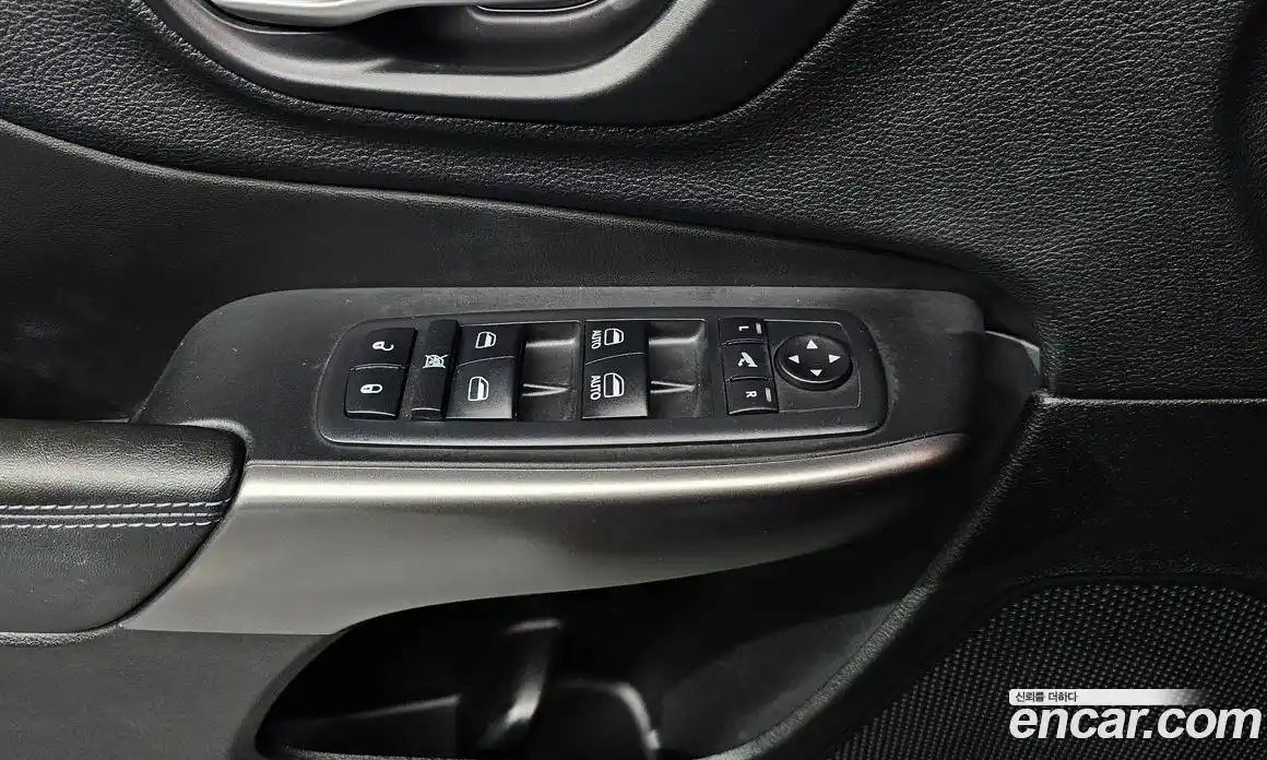 Jeep Cherokee 2019 2.4 Автомат в Москве № 169807, фото 15