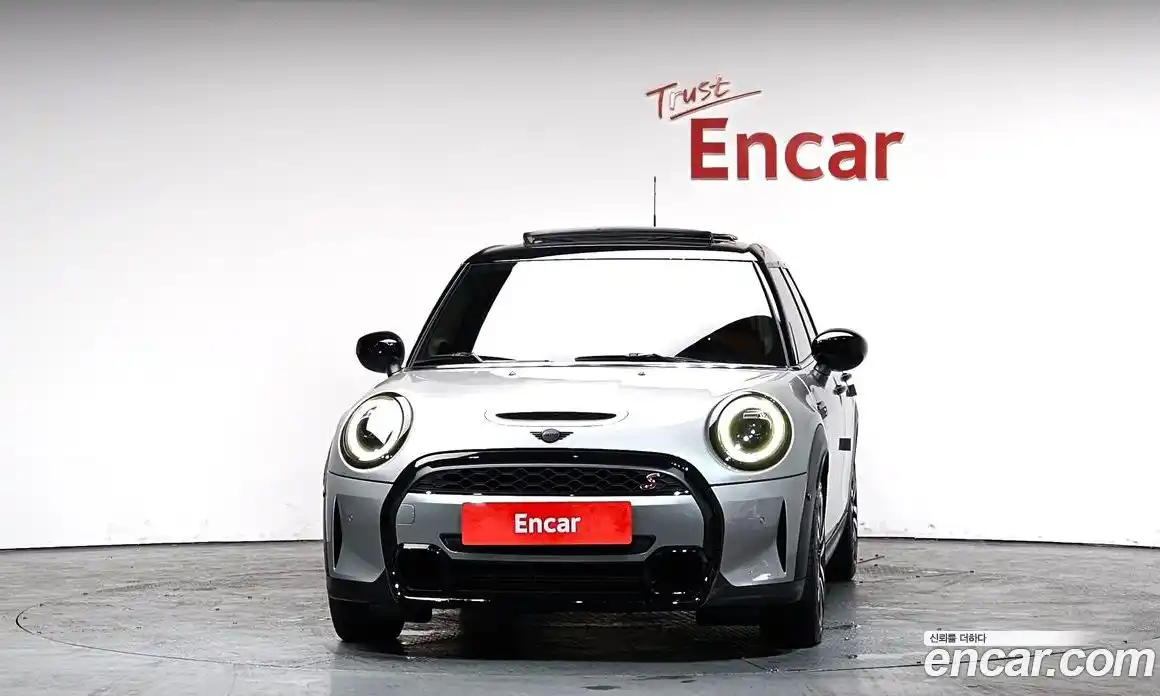 Mini Cooper 2024 2.0 Автомат в Москве № 176765, фото 20