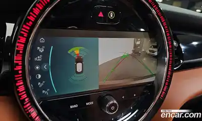 Mini Cooper 2024 2.0 Автомат в Москве № 176765, миниатюра 4