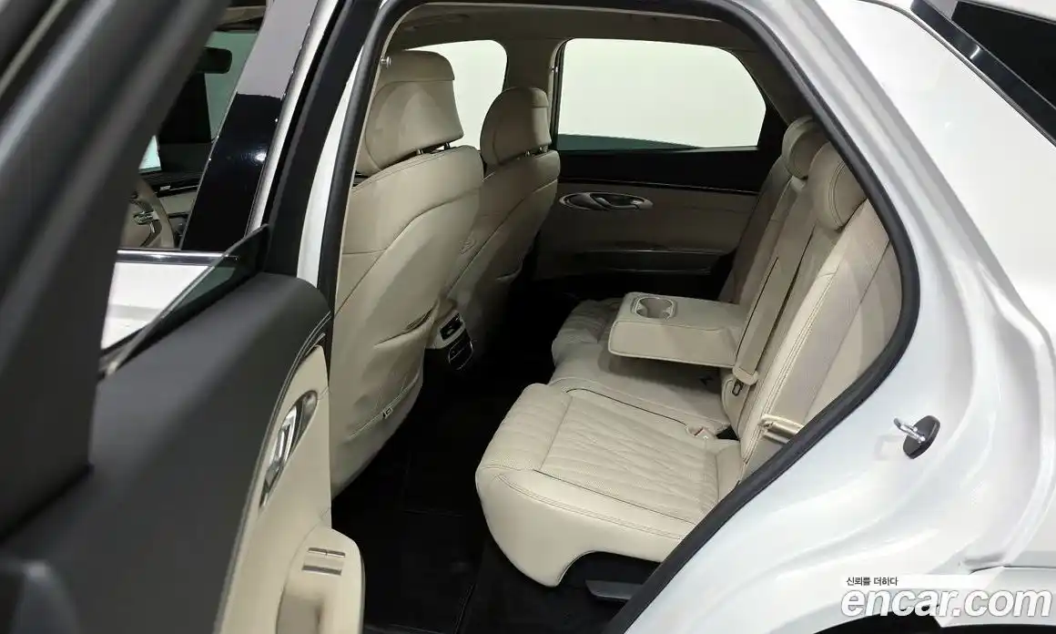 Genesis GV70 2023 2.5 Автомат в Москве № 17815, фото 9