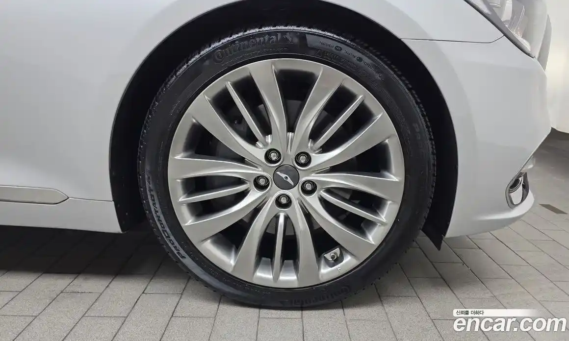 Genesis G80 2017 3.3 Автомат в Москве № 179525, фото 12