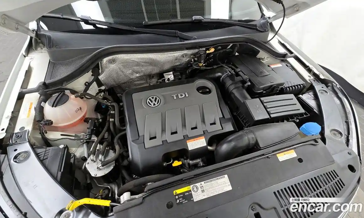 Volkswagen Tiguan 2015 2.0 Автомат в Москве № 187384, фото 20