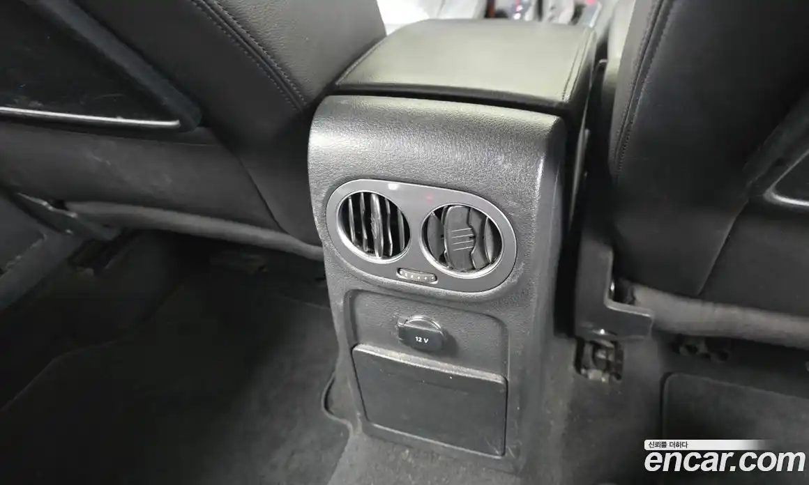 Volkswagen Tiguan 2015 2.0 Автомат в Москве № 187384, фото 7