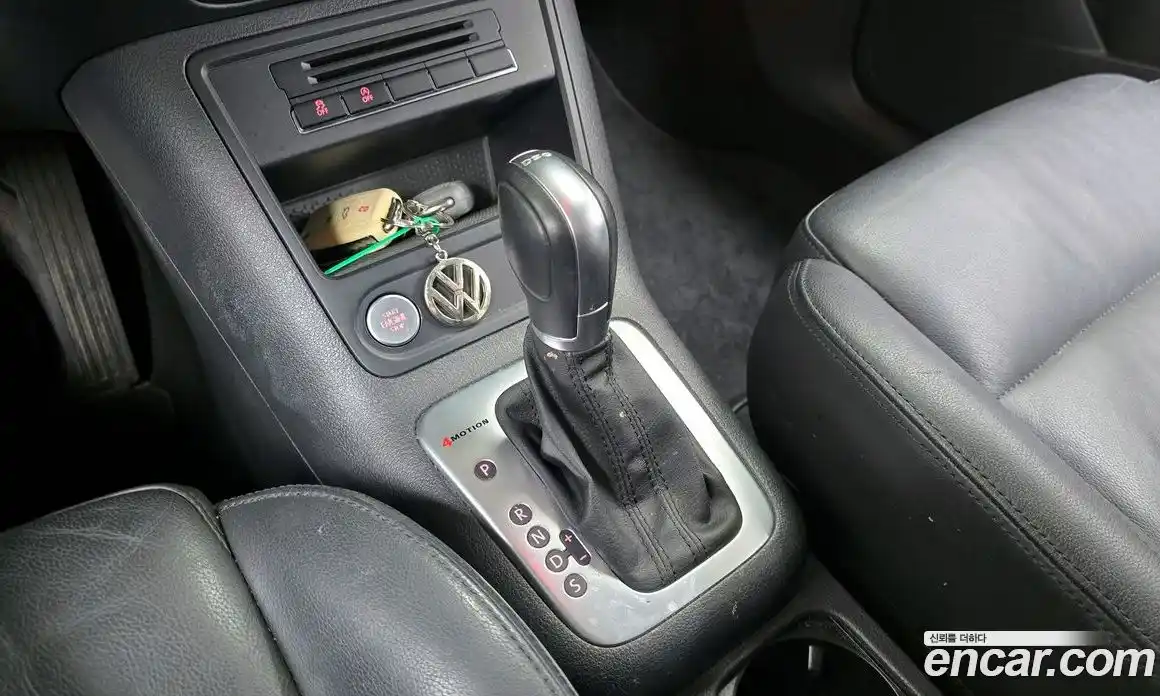 Volkswagen Tiguan 2015 2.0 Автомат в Москве № 187384, фото 10