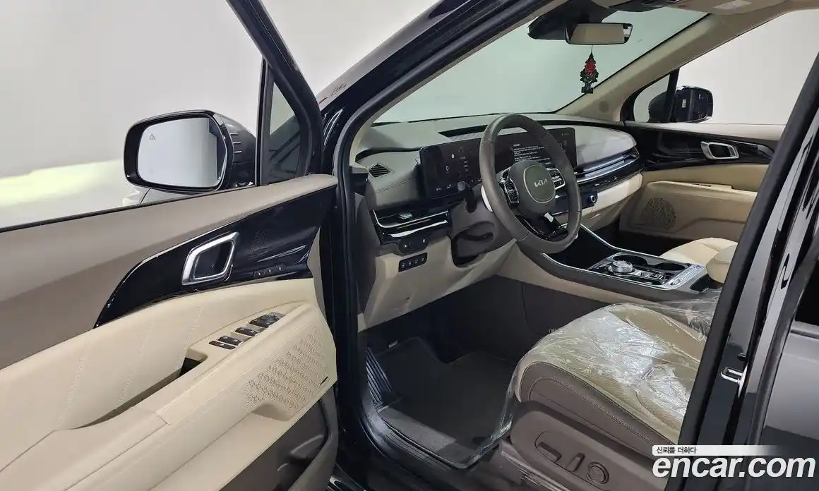 Kia Canival 2025 3.5 Автомат в Москве № 190358, фото 4