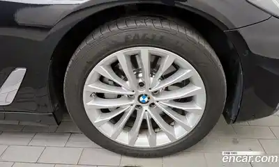 BMW 5-Series 2022 2.0 Автомат в Москве № 191822, миниатюра 2