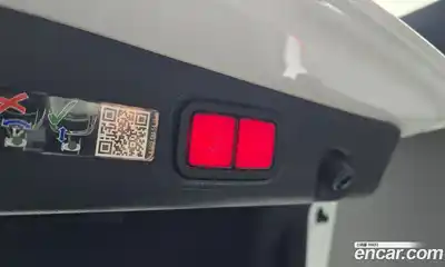 Mercedes-Benz E-Class, 2023