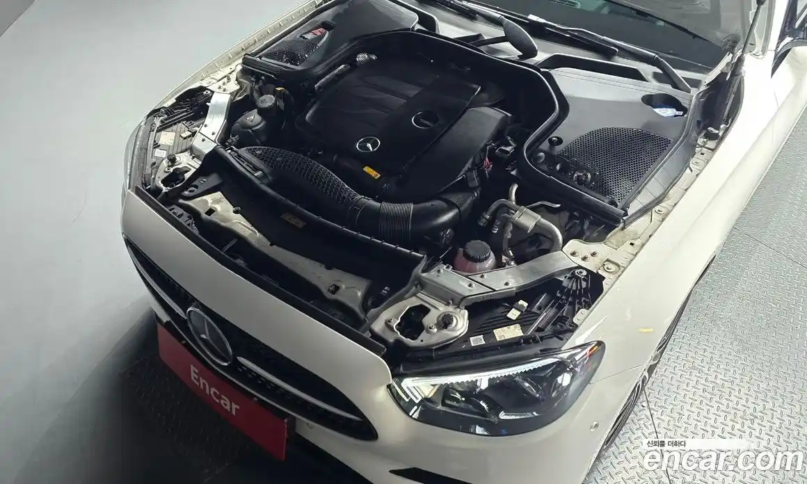 Mercedes-Benz E-Class 2023 2.0 Автомат в Москве № 194139, фото 19