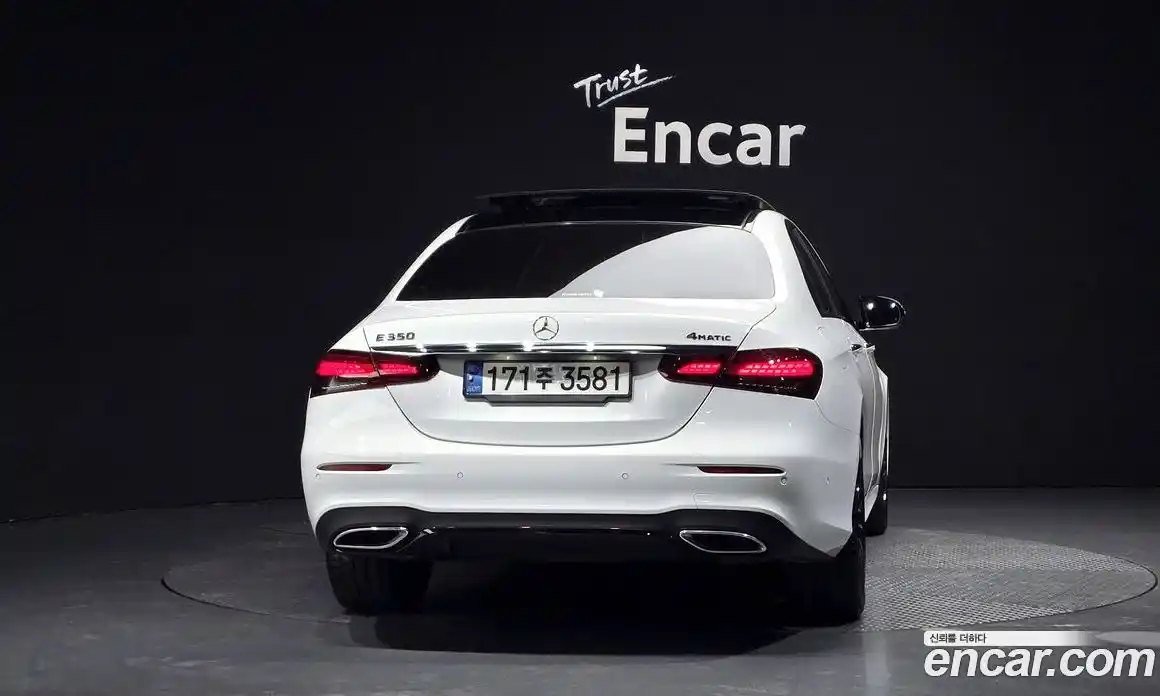 Mercedes-Benz E-Class 2023 2.0 Автомат в Москве № 194139, фото 7